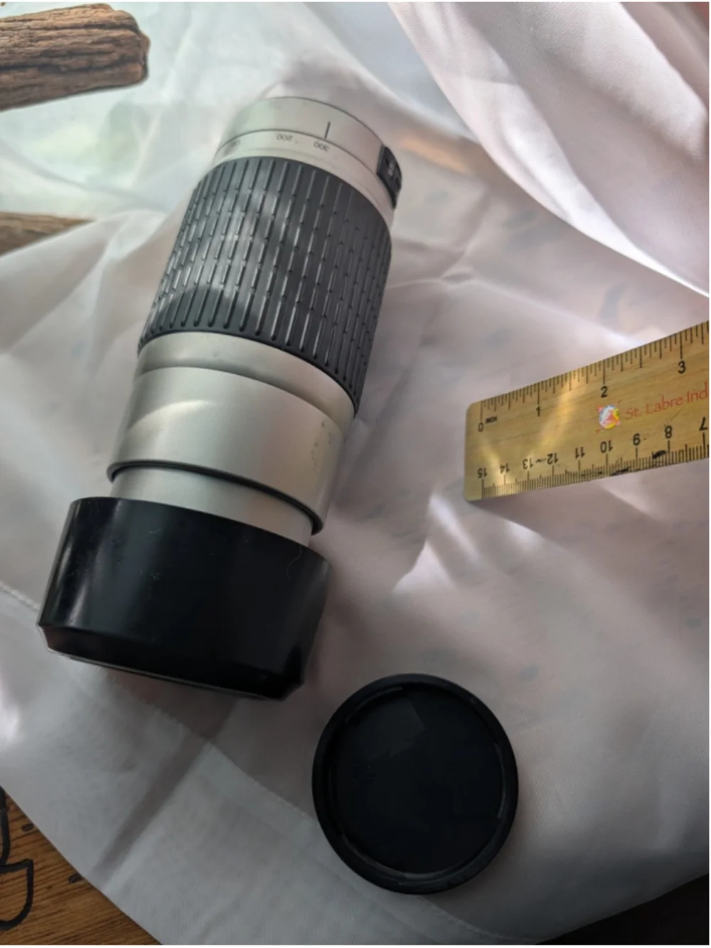 Vivitar 100-300mm MC Auto Focus Zoom Lens 55mm Japan w/ Hood & EF Marked Cap